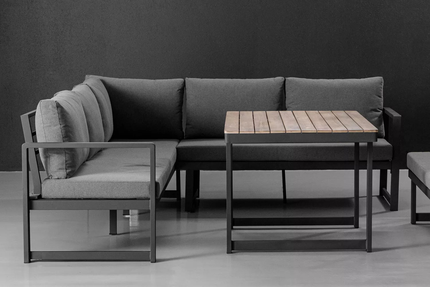 Moscow Corner Lounge Set – Modular Outdoor Seating
