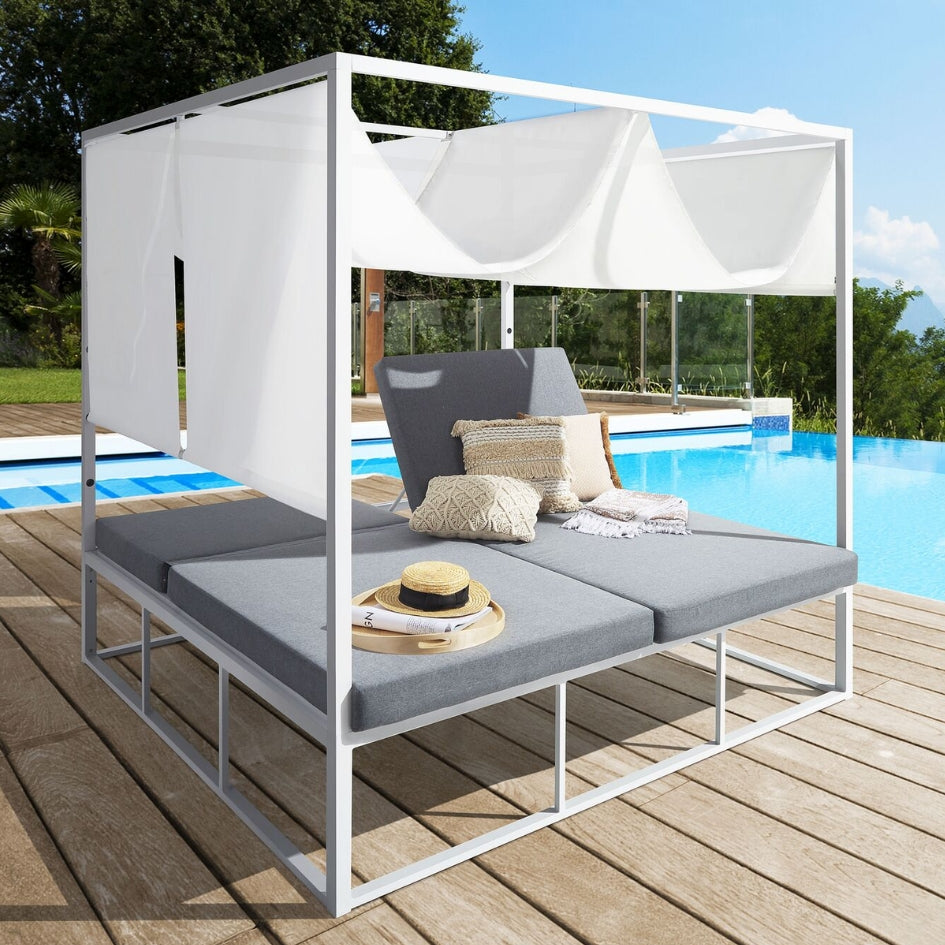 Fiorentina Metal Daybed – Crisp white frame (modern)