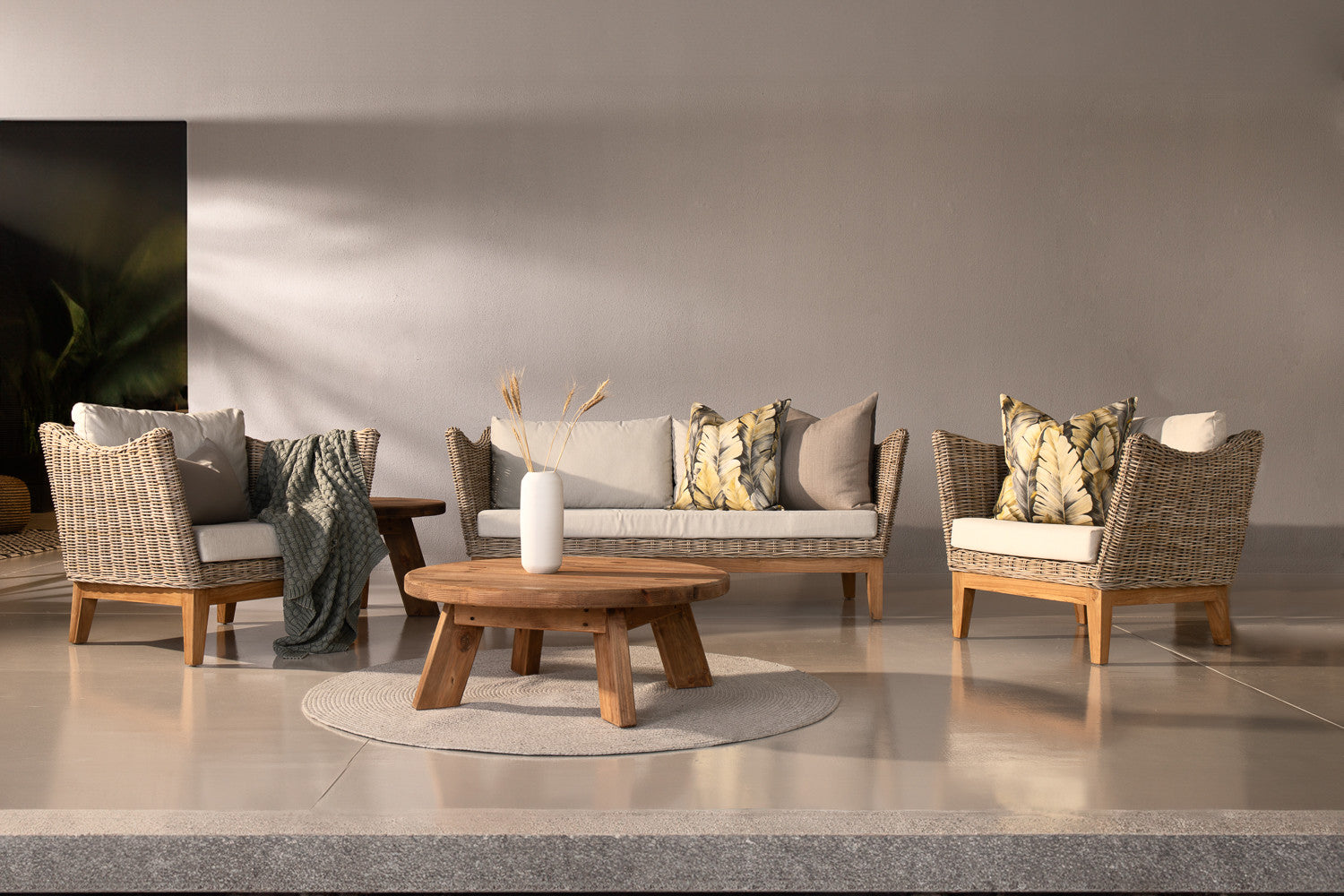 Brisbane Patio Lounge Set – Modern Linear Design
