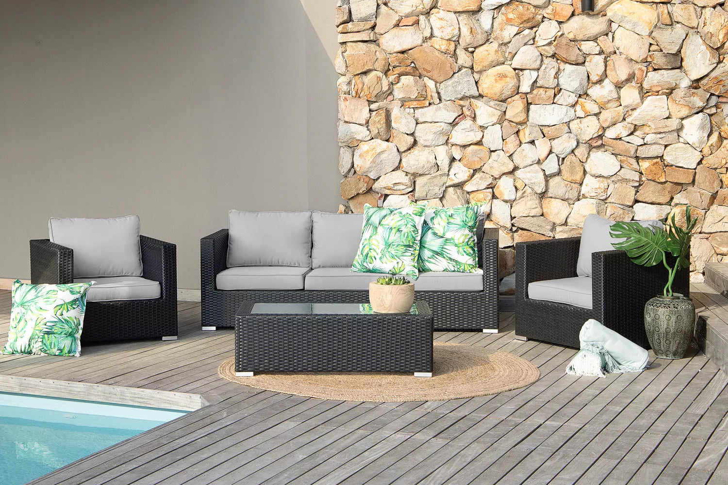 Montae 4-Piece Lounge Set (Black) – Urban Luxury