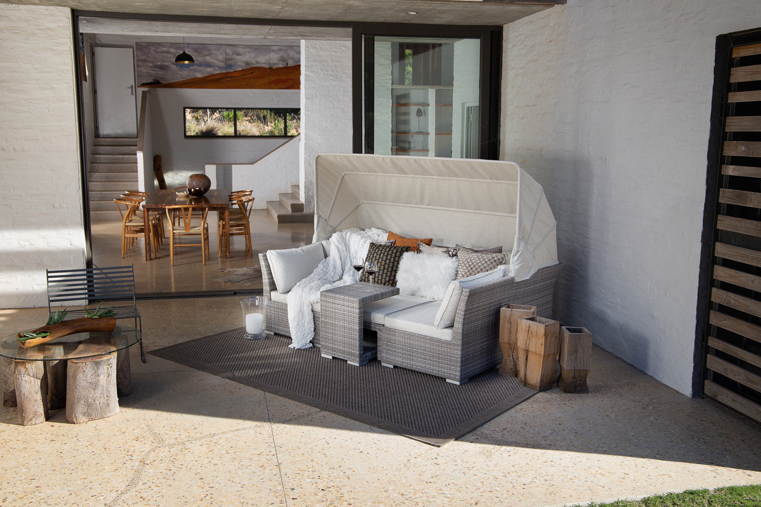 Santorini Lounge Set – Mediterranean Breeze