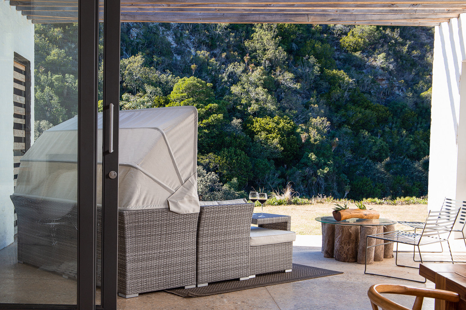 Santorini Lounge Set – Mediterranean Breeze